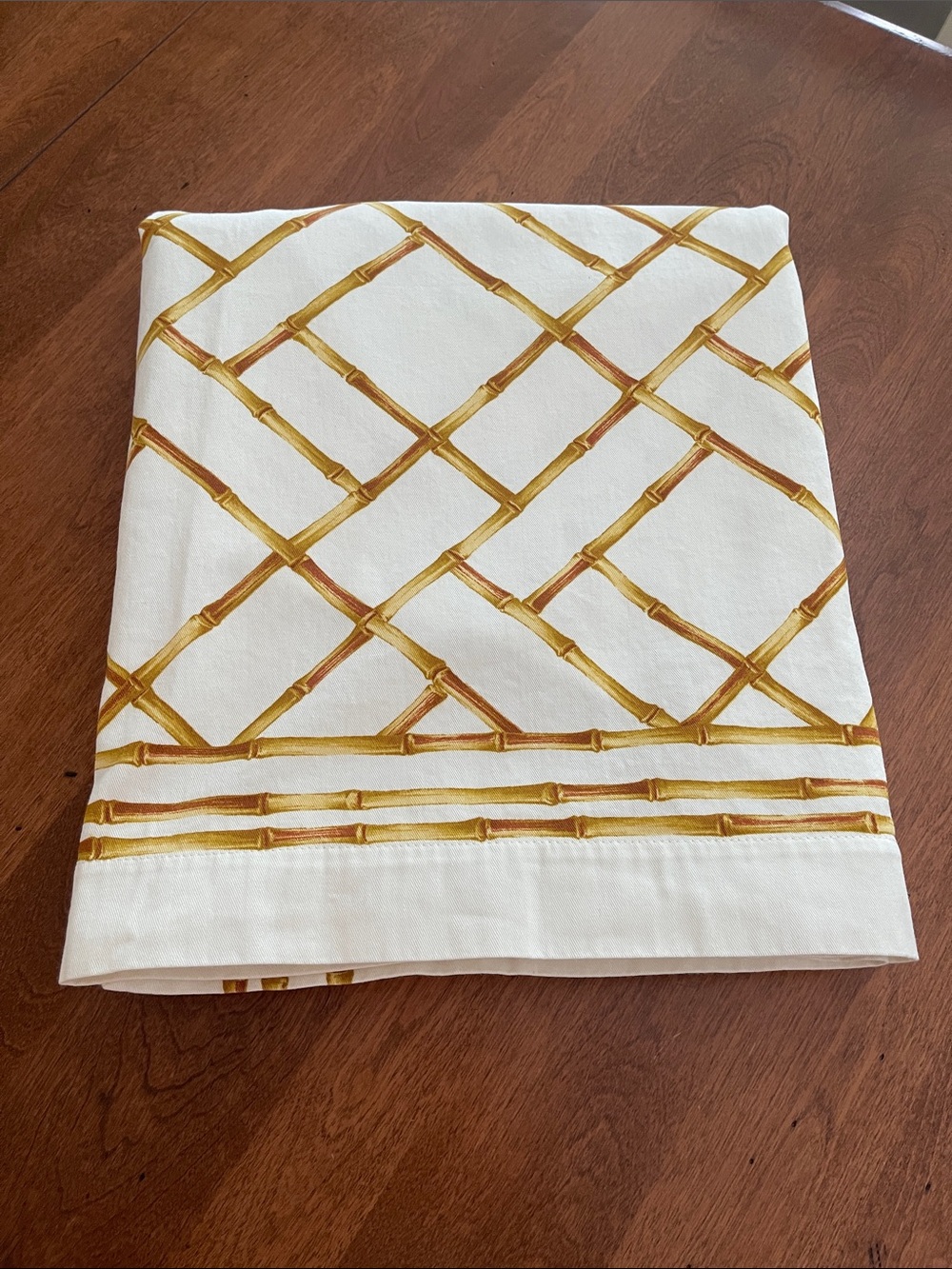 Williams Sonoma Cream and Gold Bamboo Trellis Tablecloth 70 x 108 Inches